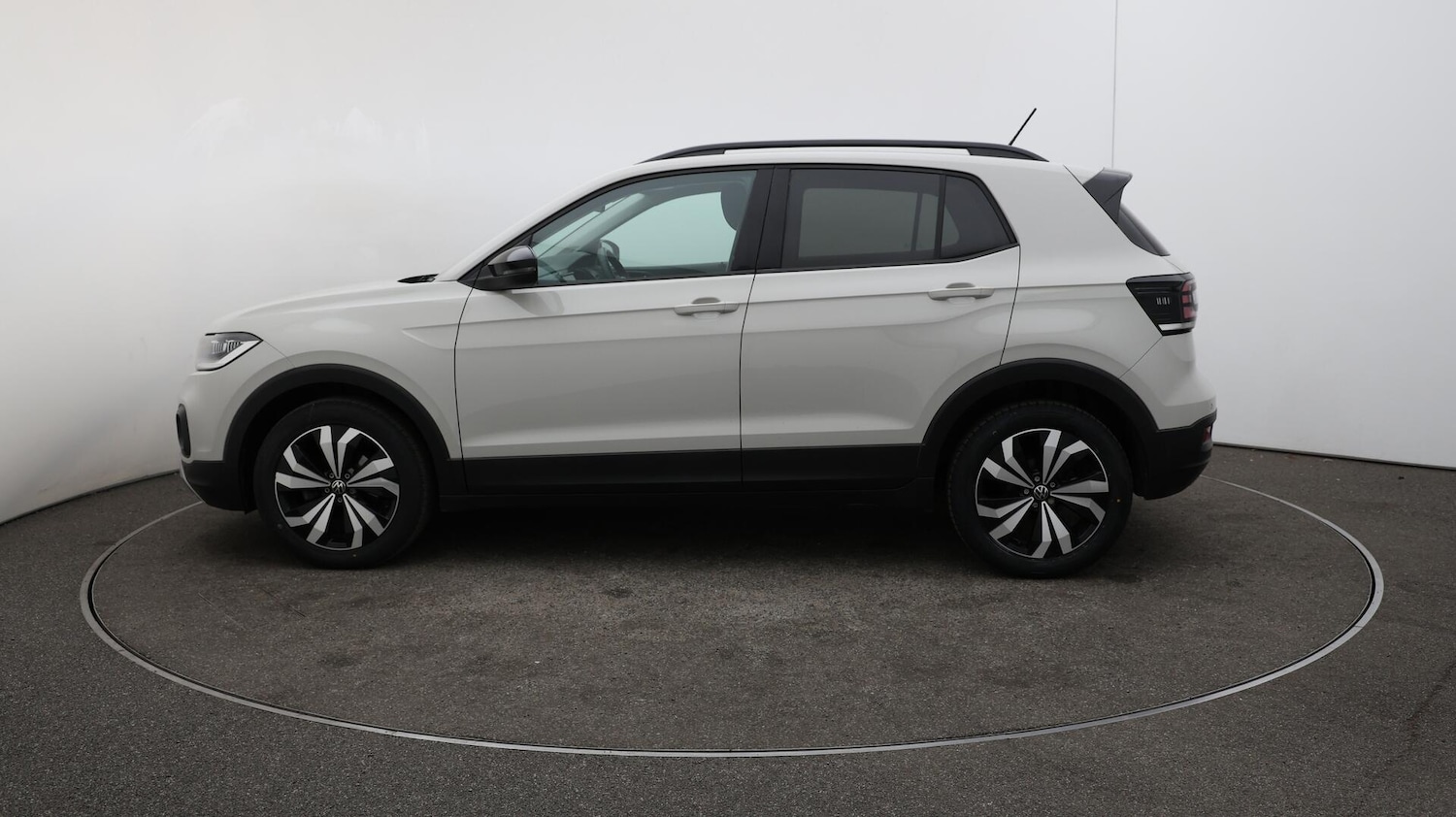 Used Volkswagen T-Cross 2022 for sale - 76083671: Photo 65
