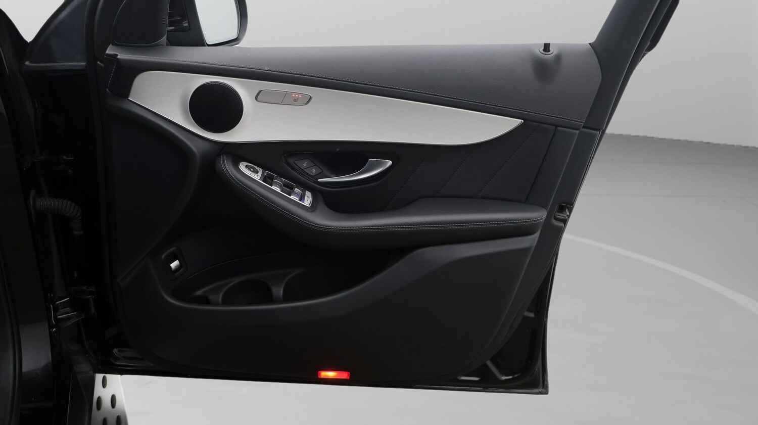 Used Mercedes-Benz GLC for sale - 77501963: Photo 15