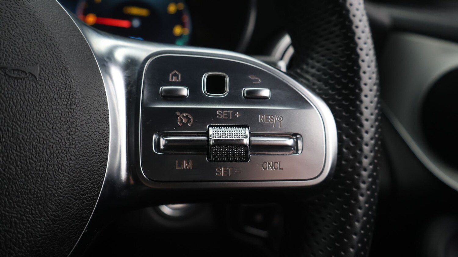 Used Mercedes-Benz GLC for sale - 77501963: Photo 28