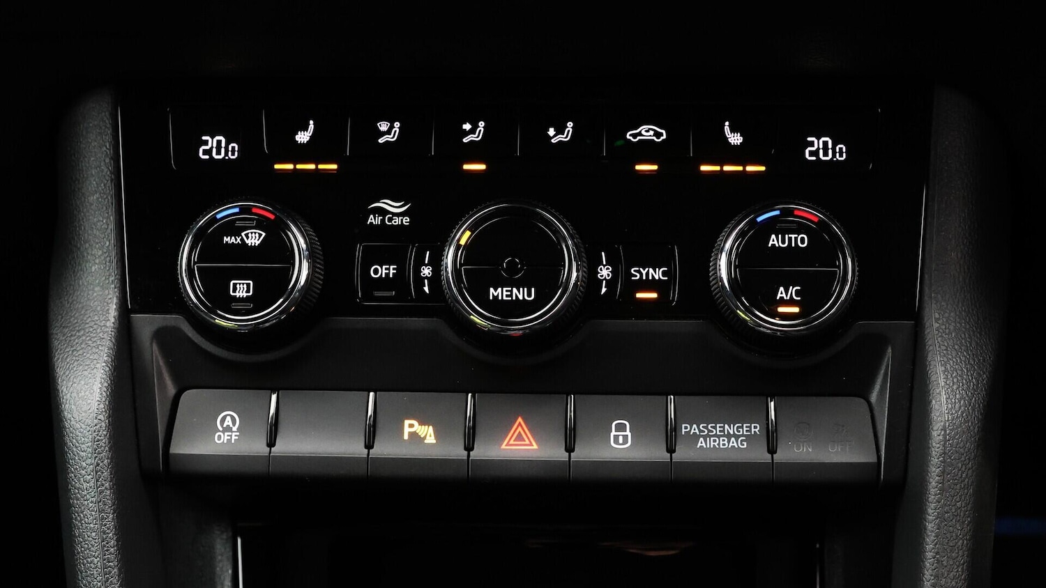 Used Skoda Karoq 2022 for sale - 76689470: Photo 13