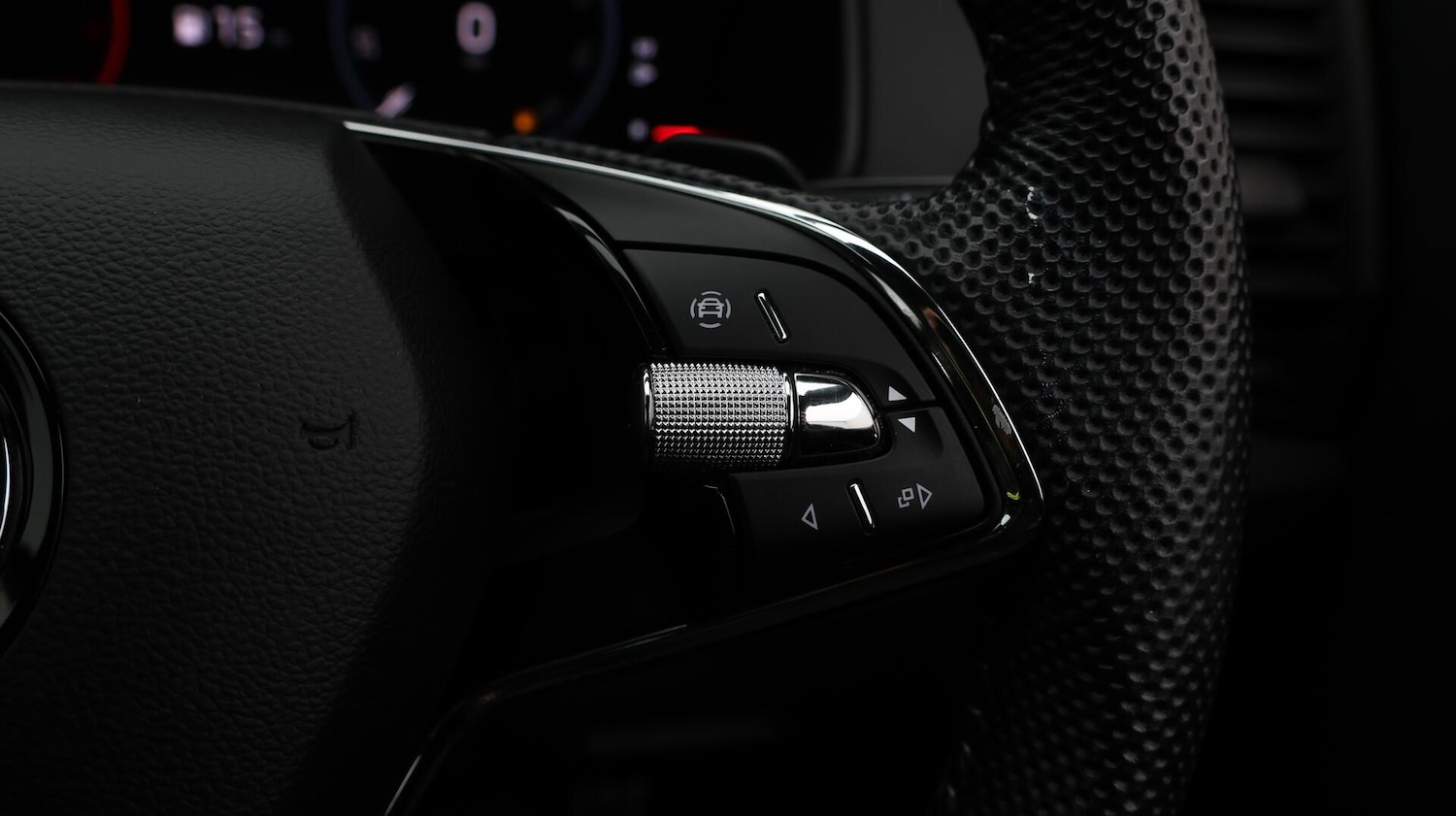 Used Skoda Karoq 2022 for sale - 76689470: Photo 28