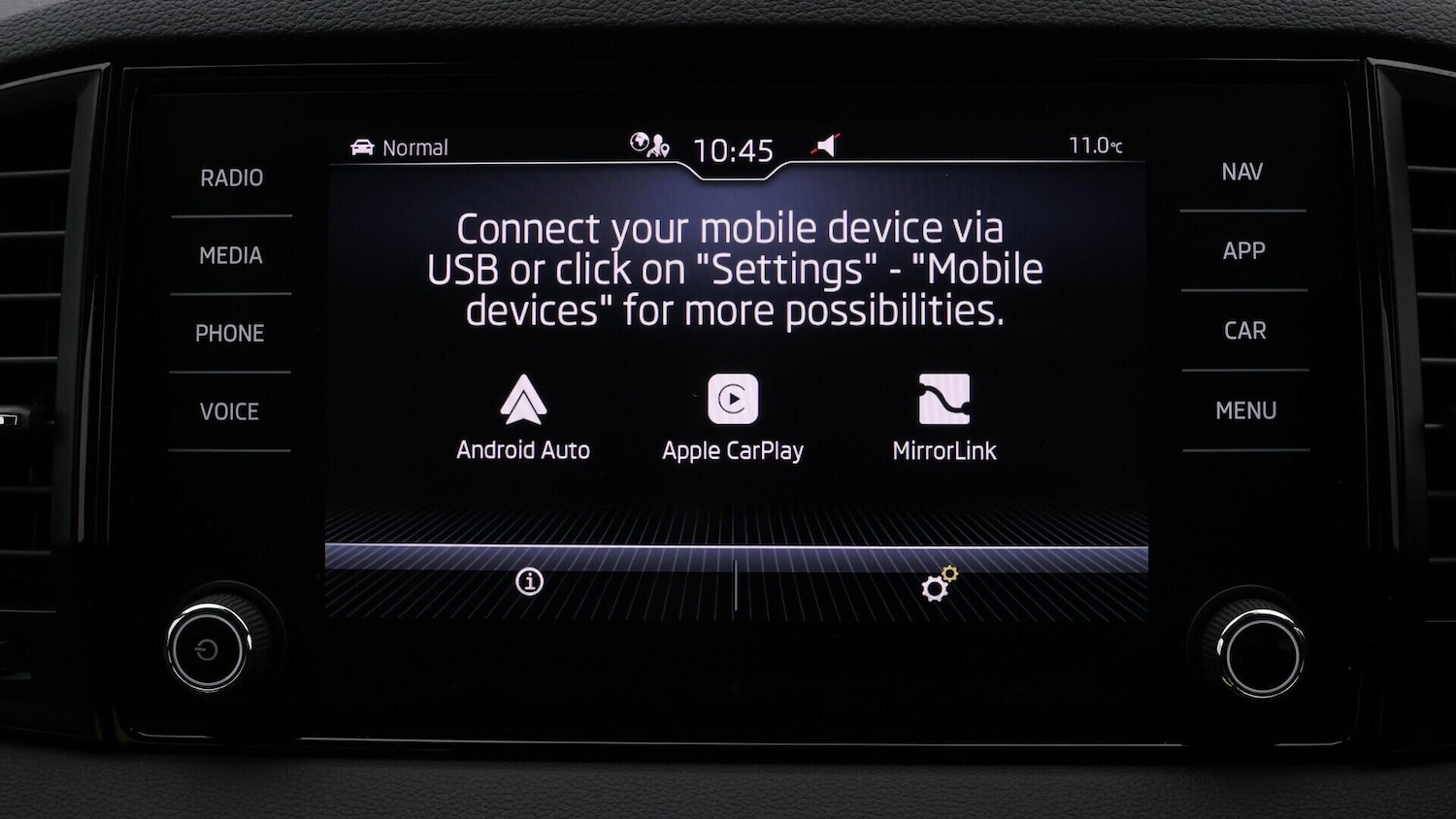 Used Skoda Karoq 2022 for sale - 76689470: Photo 29