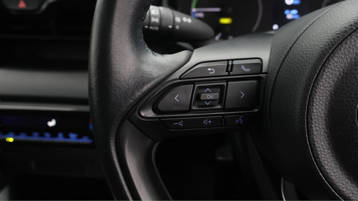 Used Toyota Yaris 2023 for sale - 77627669: Photo 24