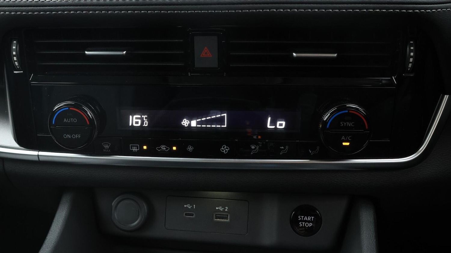 Used Nissan X-Trail 2024 for sale - 76072700: Photo 12
