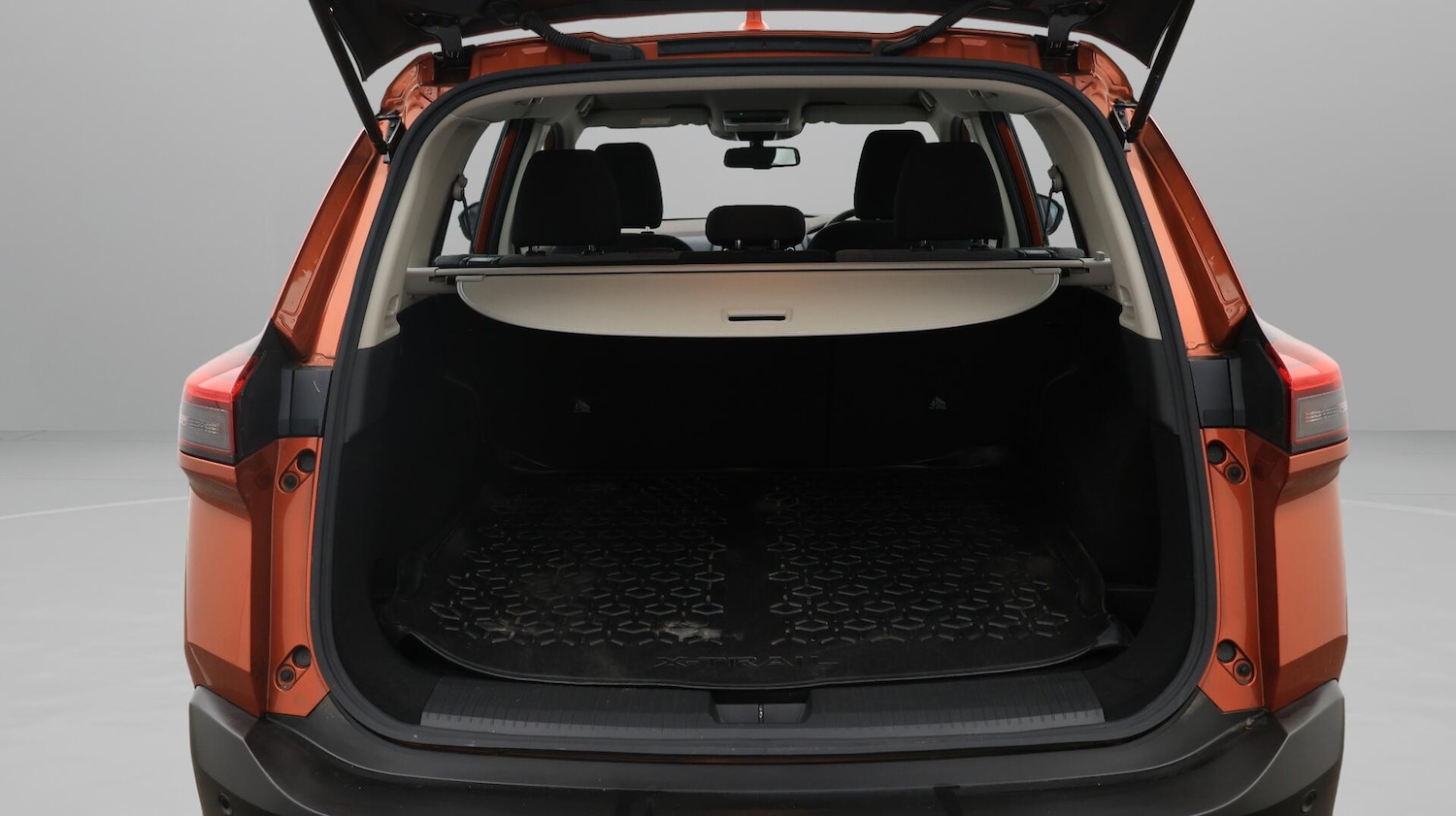 Used Nissan X-Trail 2024 for sale - 76072700: Photo 17