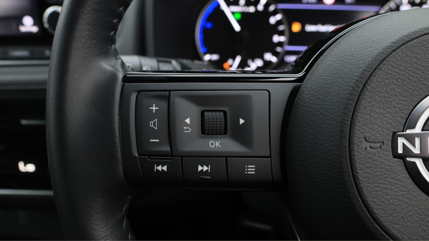 Used Nissan X-Trail 2024 for sale - 76072700: Photo 24