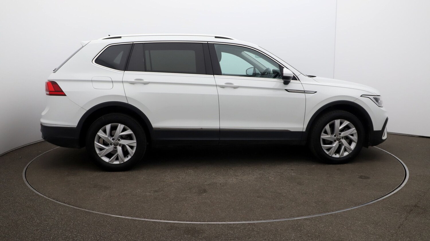Used Volkswagen Tiguan Allspace for sale - 76809776: Photo 40