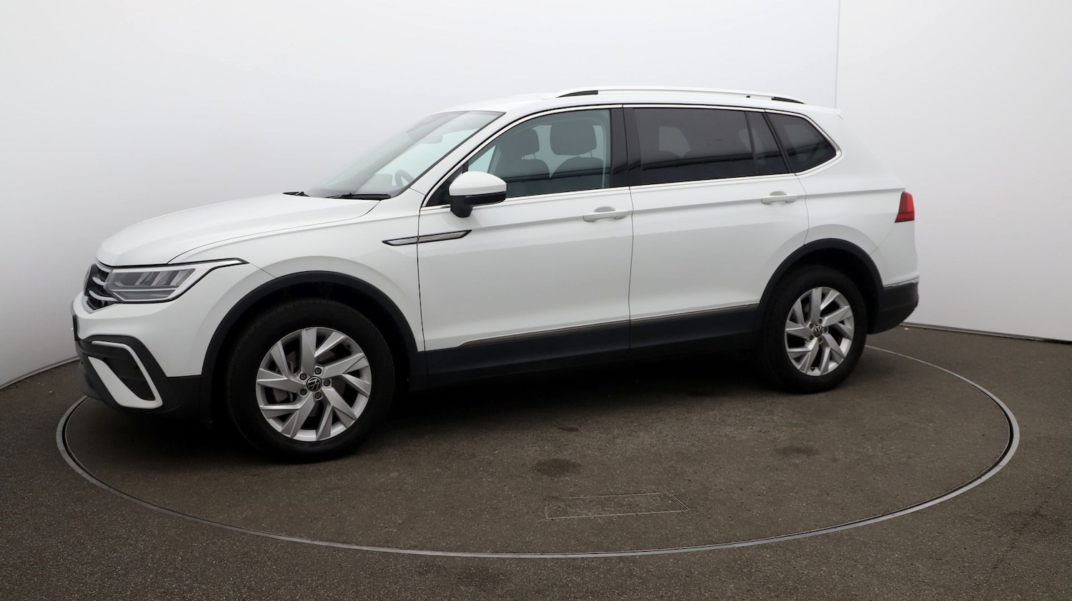 Used Volkswagen Tiguan Allspace for sale - 76809776: Photo 61