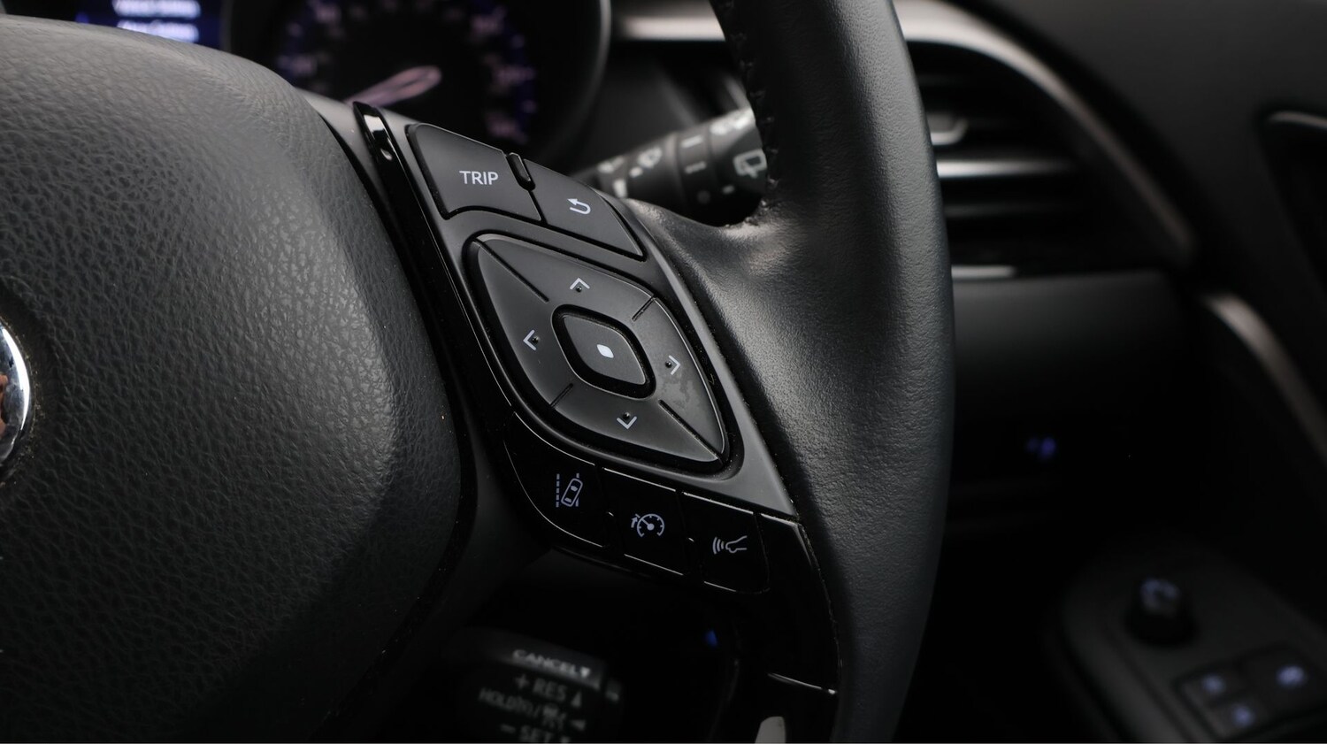 Used Toyota C-HR 2023 for sale - 77428921: Photo 22