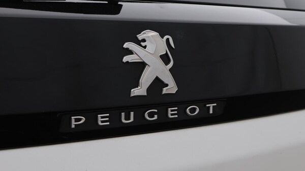 Used Peugeot 3008 2023 for sale - 75707729: Photo 23