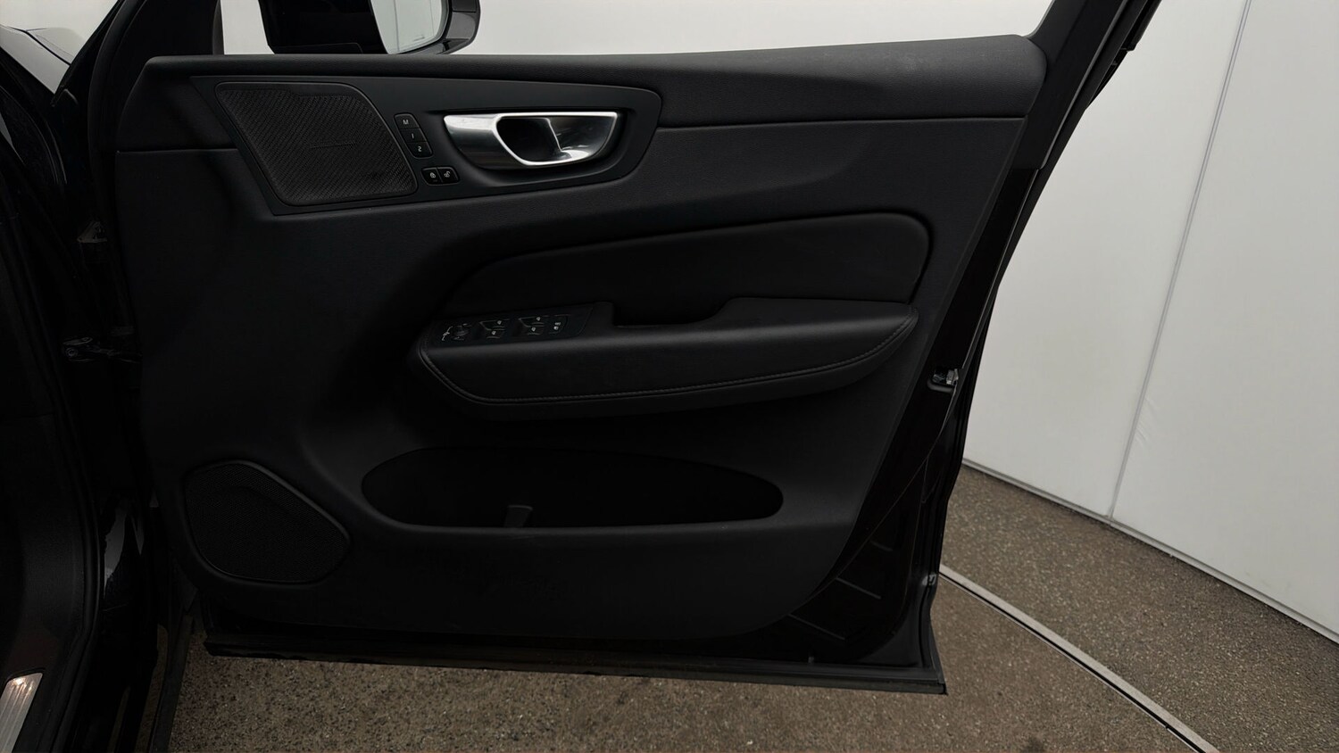 Used Volvo XC60 2023 for sale - 78075174: Photo 14