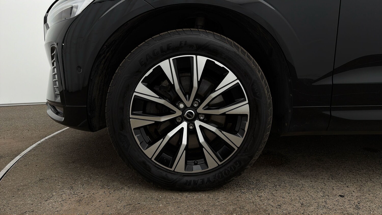 Used Volvo XC60 2023 for sale - 78075174: Photo 17