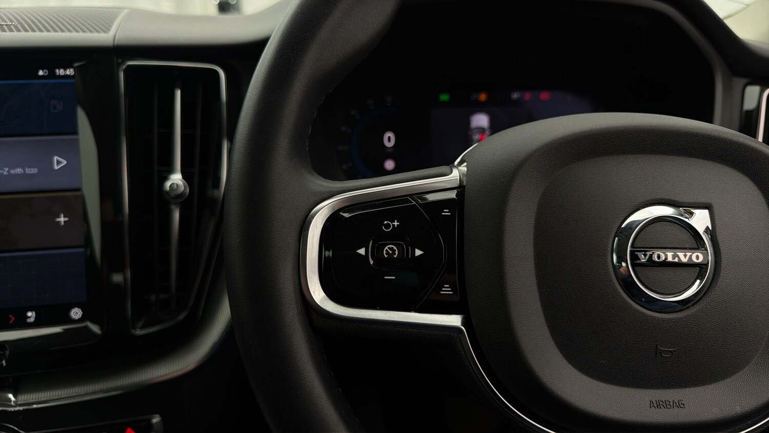 Used Volvo XC60 2023 for sale - 78075174: Photo 23