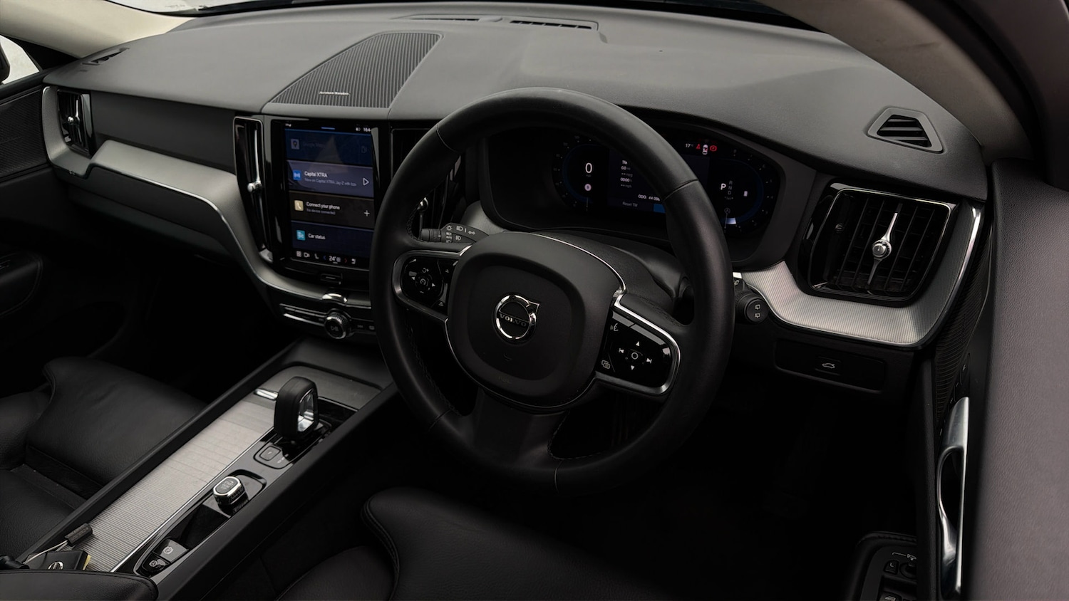 Used Volvo XC60 2023 for sale - 78075174: Photo 9