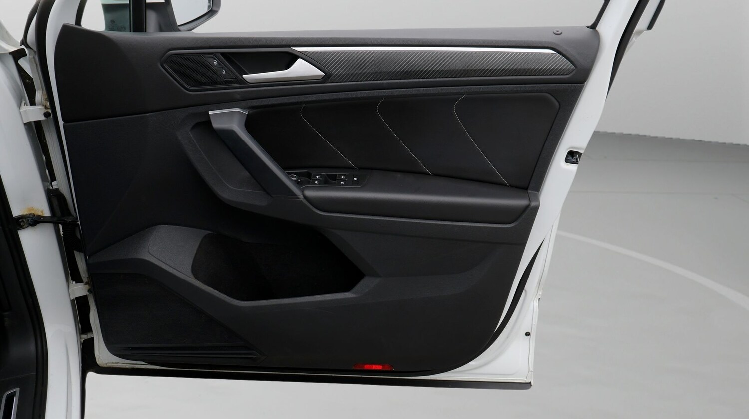 Used Volkswagen Tiguan for sale - 77423307: Photo 15