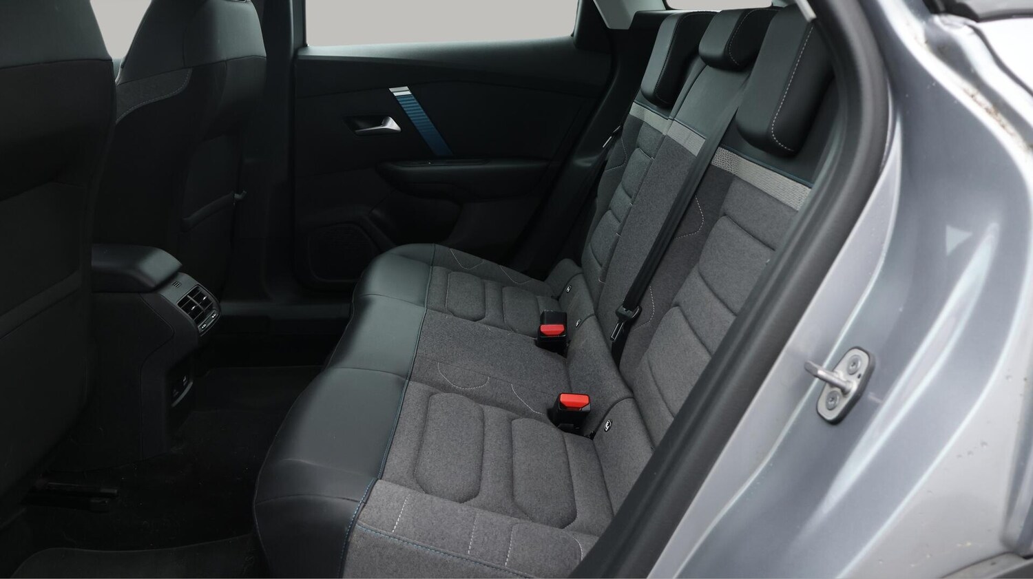 Used Citroen e-C4 2022 for sale - 76399014: Photo 17