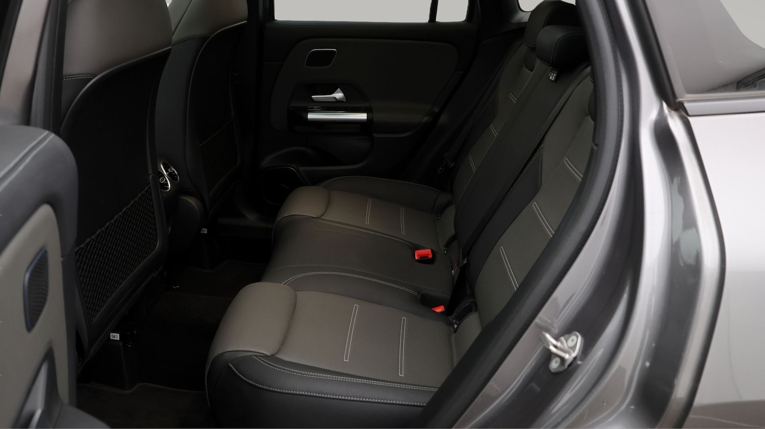 Used Mercedes-Benz GLA 2021 for sale - 77607037: Photo 16