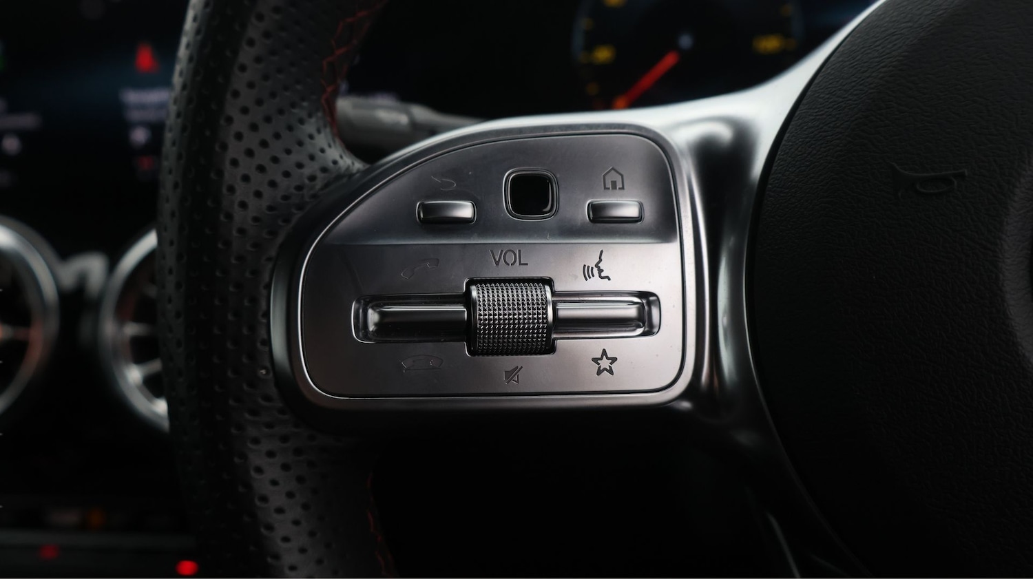 Used Mercedes-Benz EQB 2024 for sale - 77452838: Photo 26