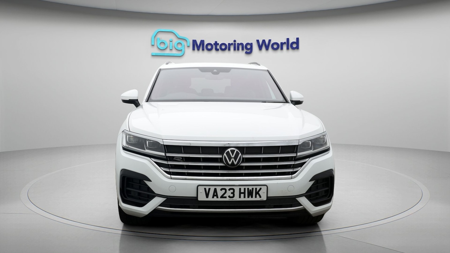 Used Volkswagen Touareg 2023 for sale - 77749669: Photo 2