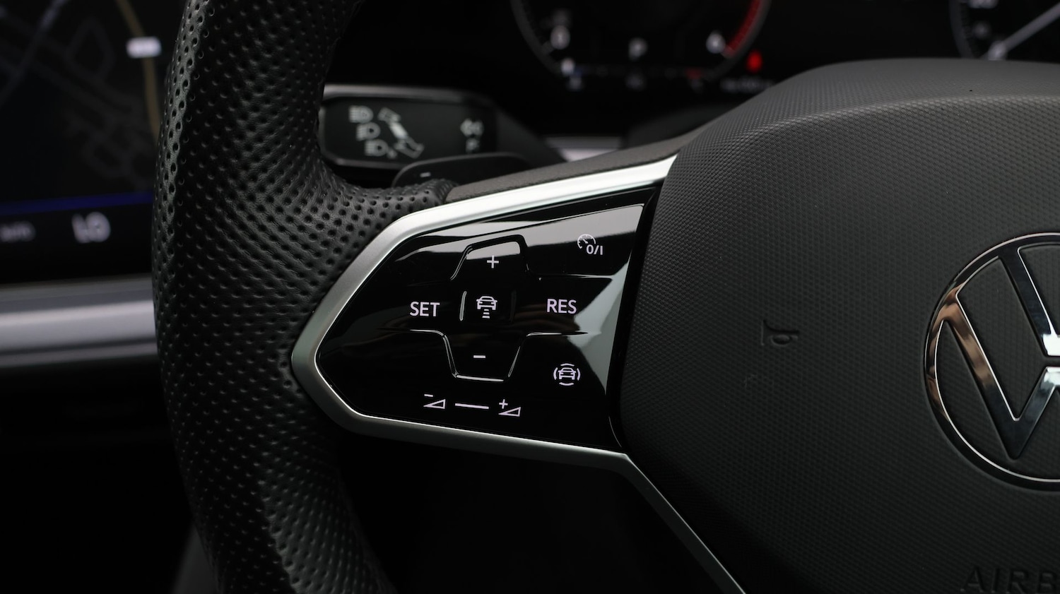 Used Volkswagen Touareg 2023 for sale - 77749669: Photo 27