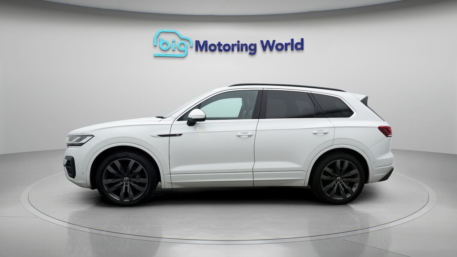 Used Volkswagen Touareg 2023 for sale - 77749669: Photo 4