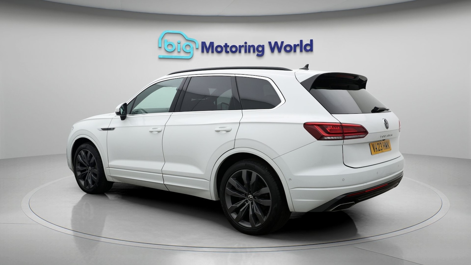 Used Volkswagen Touareg 2023 for sale - 77749669: Photo 5