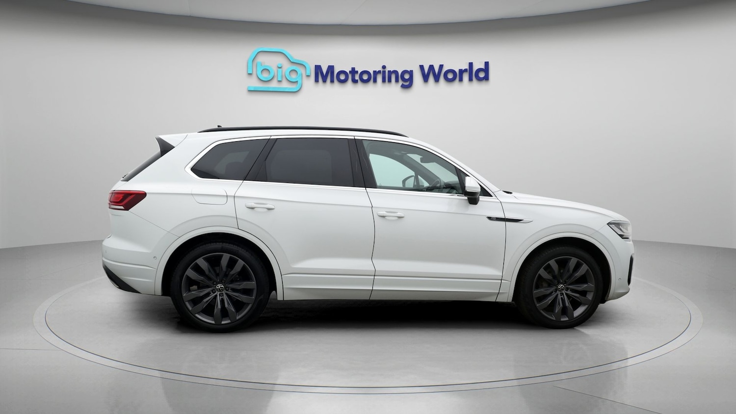 Used Volkswagen Touareg 2023 for sale - 77749669: Photo 8