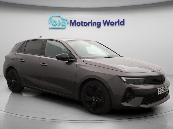 Used Vauxhall Astra 2023 for sale - 76307667: Photo 1