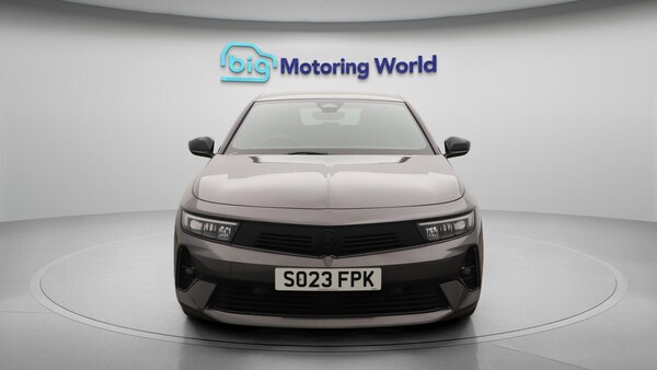 Used Vauxhall Astra 2023 for sale - 76307667: Photo 3