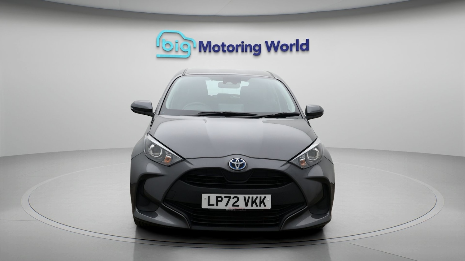 Used Toyota Yaris 2023 for sale - 77445832: Photo 2