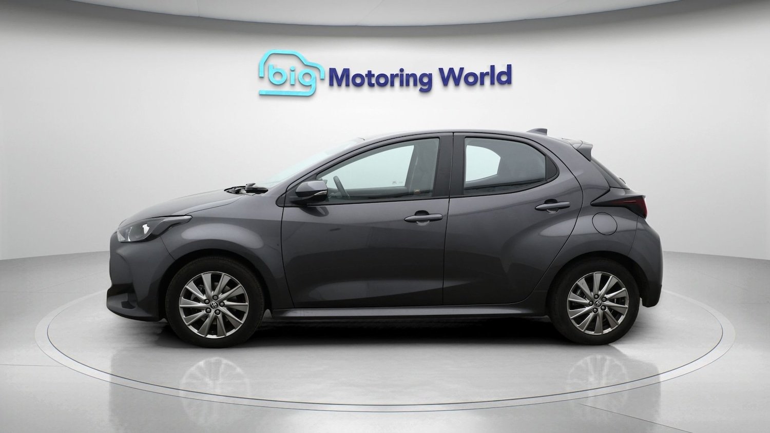 Used Toyota Yaris 2023 for sale - 77445832: Photo 4