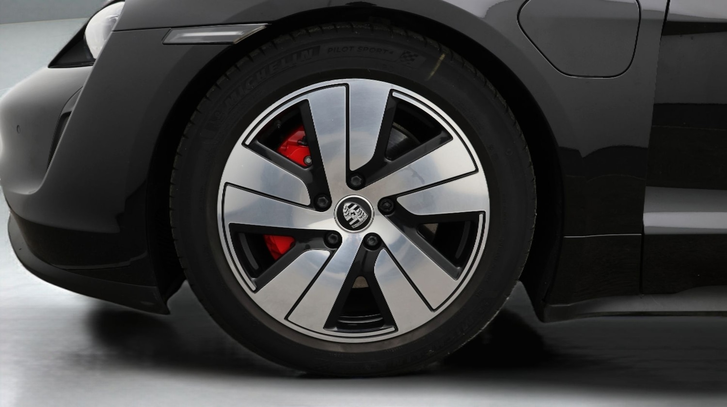 Used Porsche Taycan 2022 for sale - 77375960: Photo 18