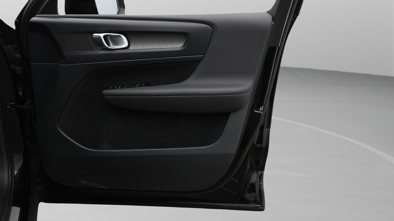 Used Volvo XC40 2021 for sale - 76765671: Photo 16