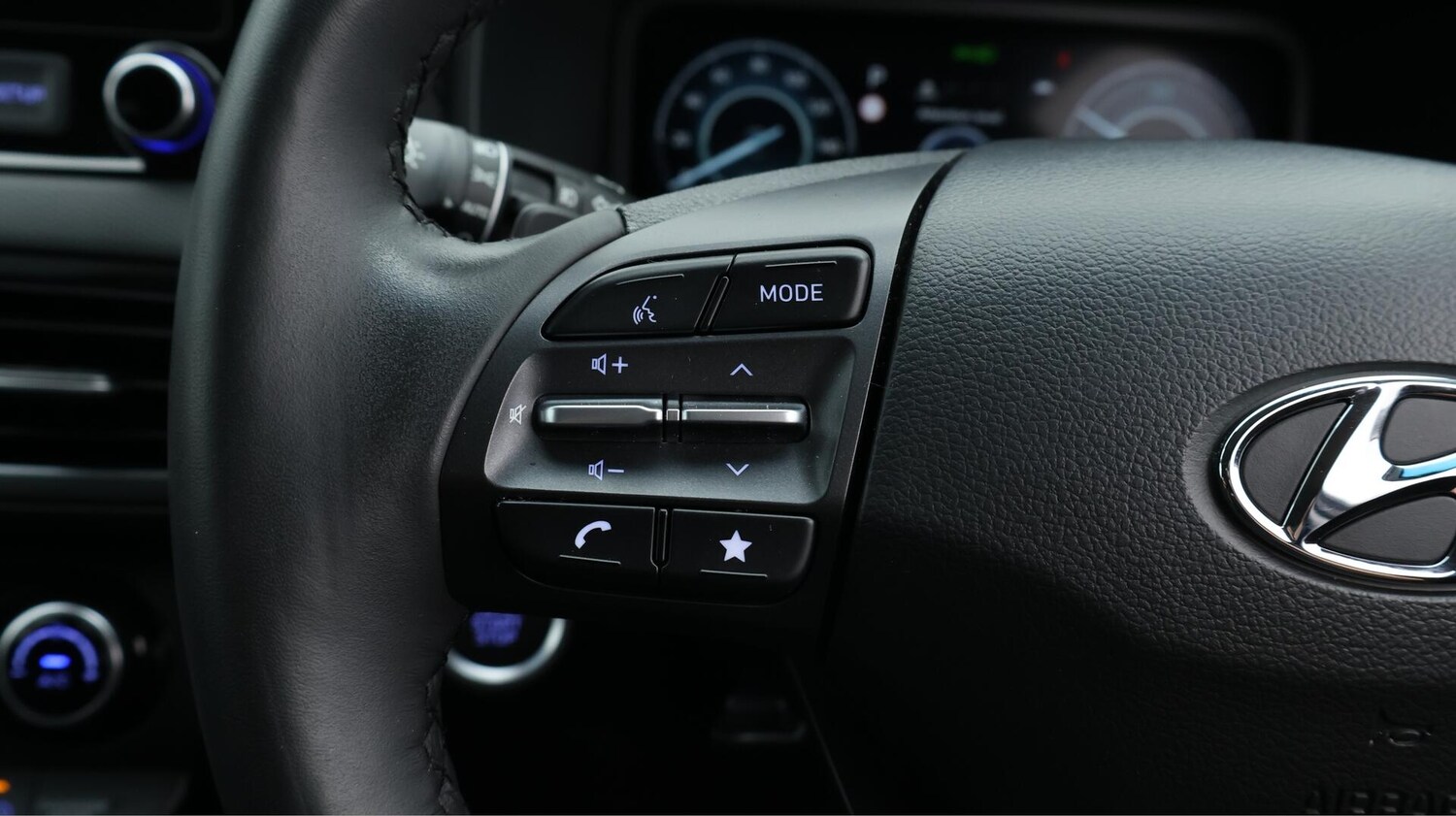 Used Hyundai KONA 2022 for sale - 76013663: Photo 25