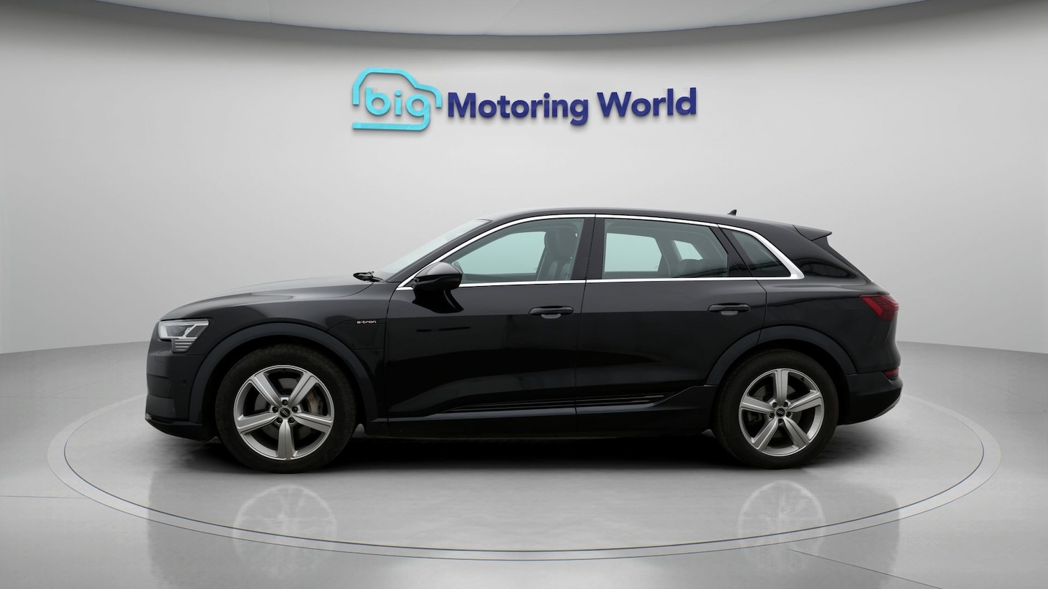 Used Audi e-tron 2021 for sale - 77247752: Photo 4