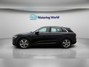 Used Audi e-tron 2021 for sale - 77247752: Photo