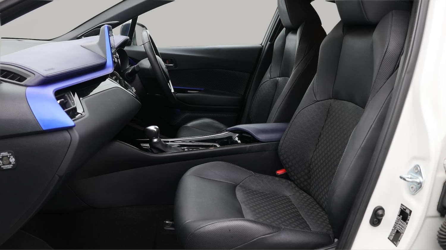 Used Toyota C-HR 2020 for sale - 76646261: Photo 15