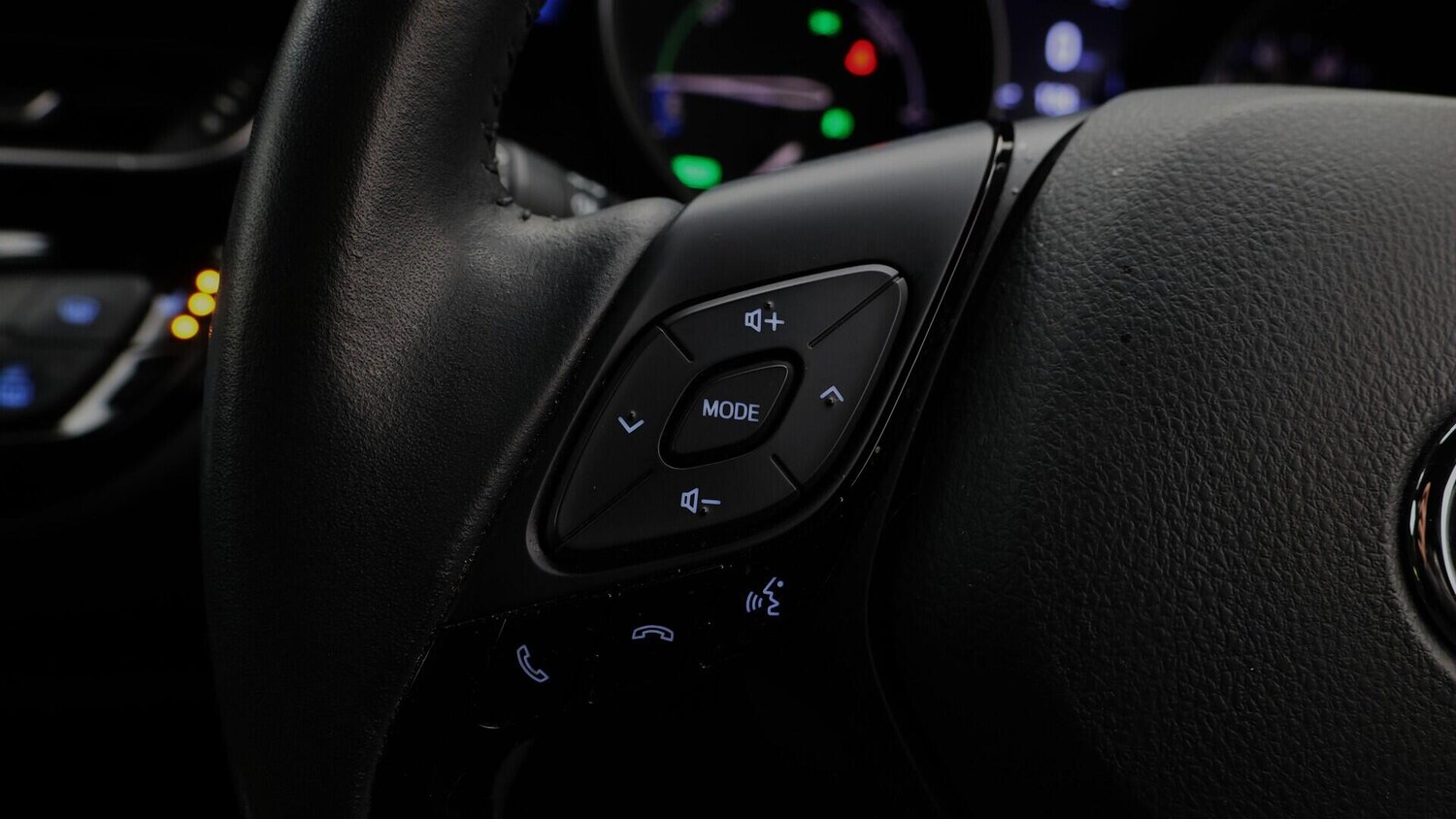 Used Toyota C-HR 2020 for sale - 76646261: Photo 25