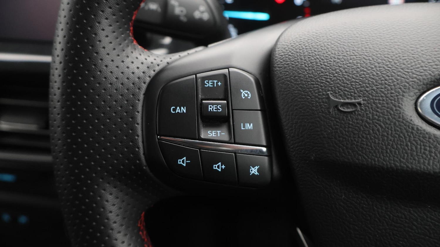 Used Ford Focus 2023 for sale - 76432406: Photo 23