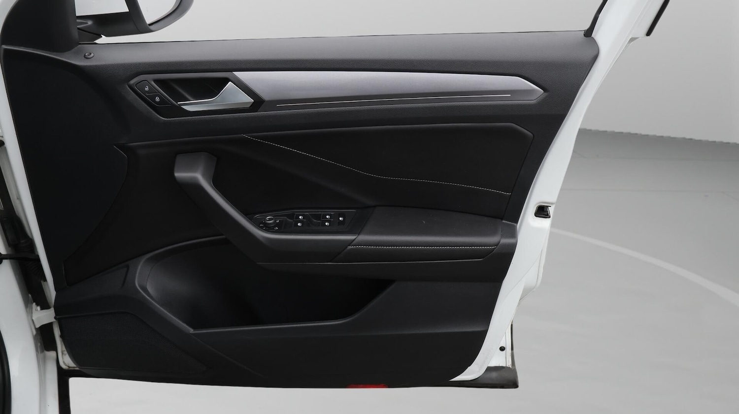 Used Volkswagen T-Roc 2022 for sale - 76013578: Photo 16