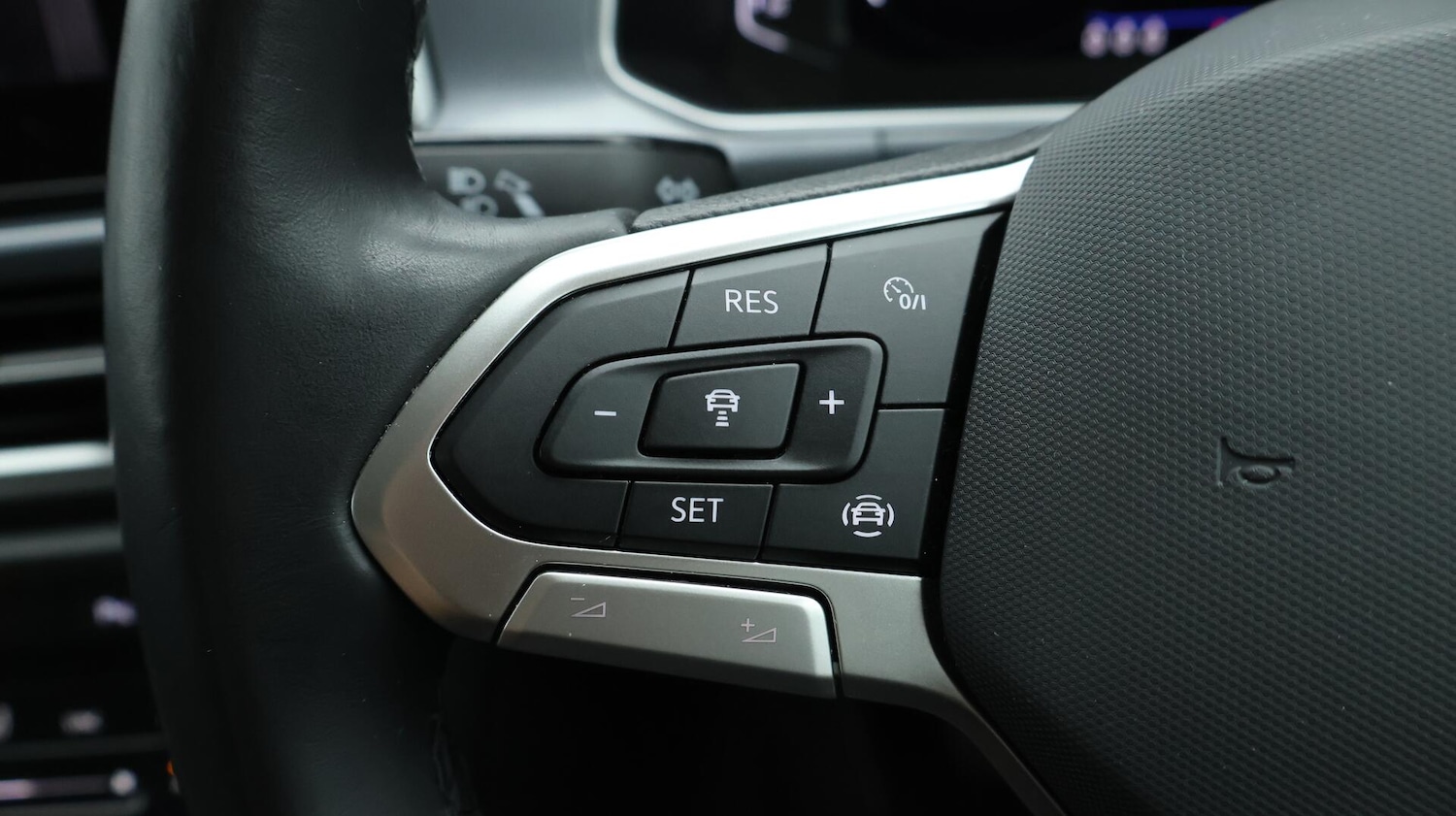 Used Volkswagen T-Roc 2022 for sale - 76013578: Photo 23