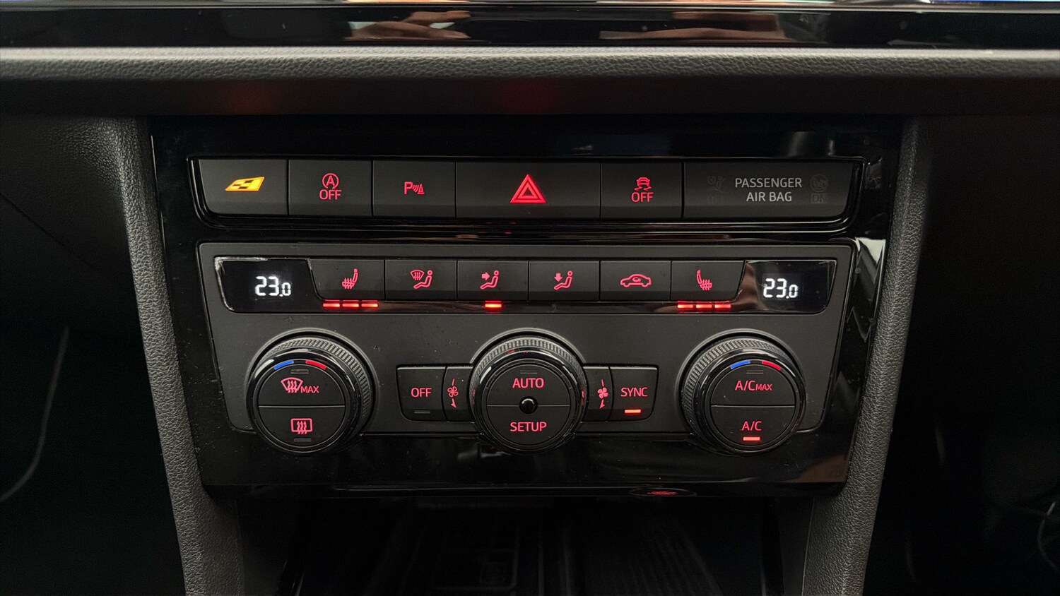 Used SEAT Leon 2020 for sale - 78197387: Photo 11