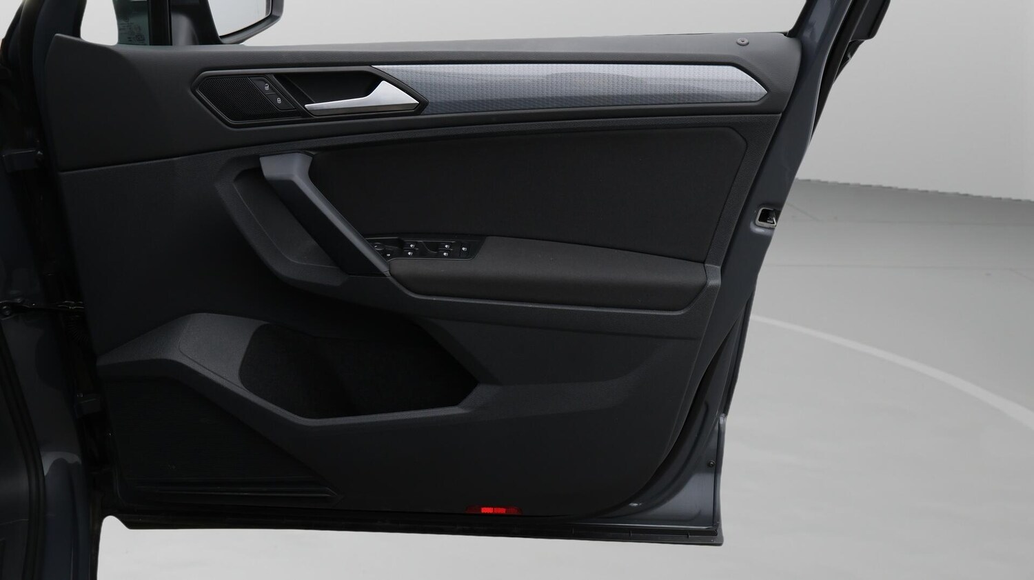 Used Volkswagen Tiguan 2024 for sale - 76715230: Photo 16