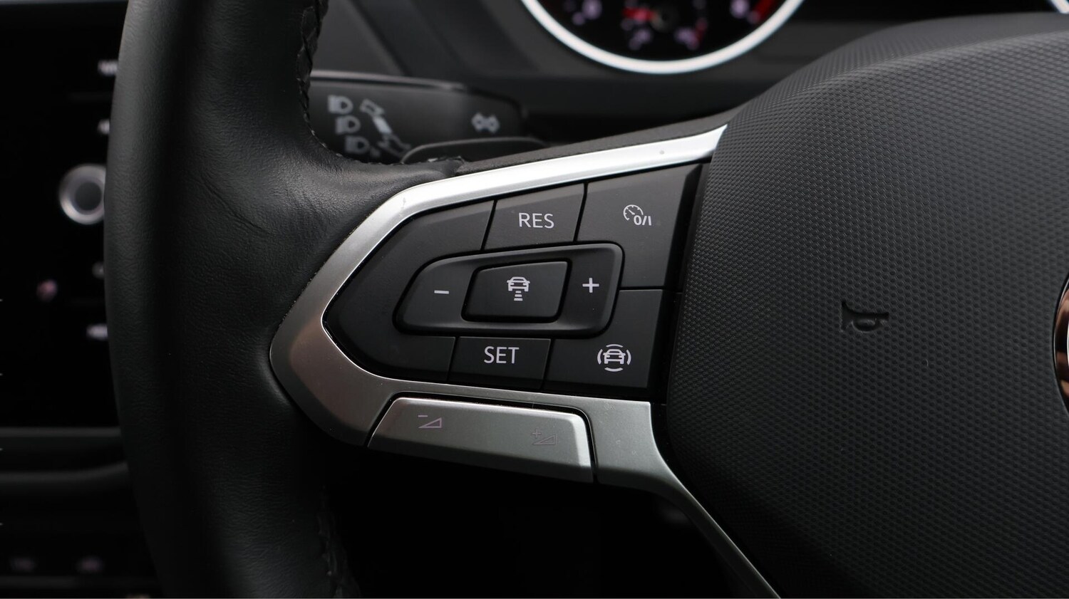 Used Volkswagen Tiguan 2024 for sale - 76715230: Photo 23