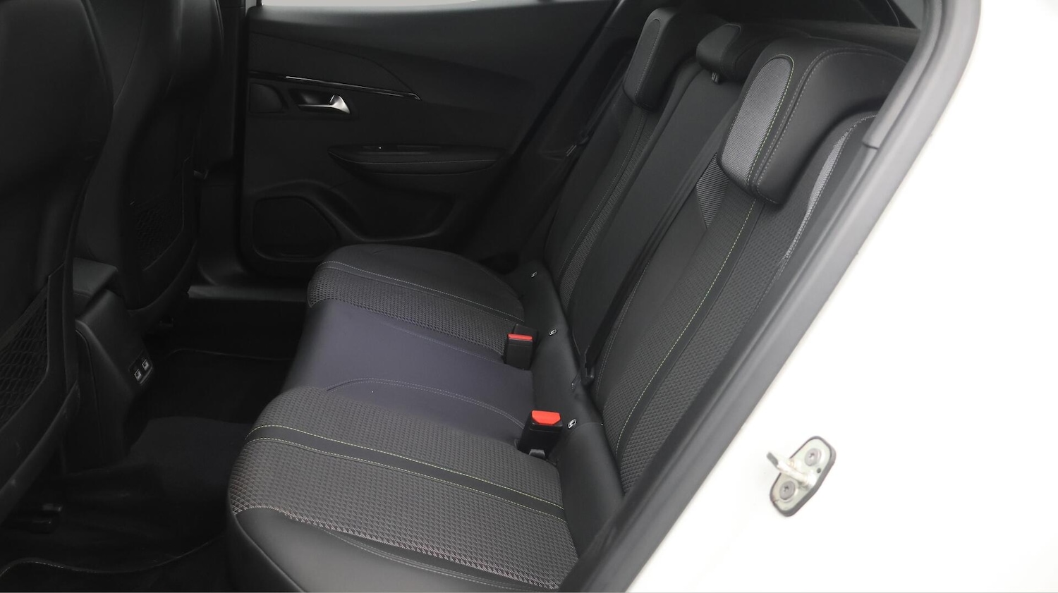 Used Peugeot 2008 2021 for sale - 76538833: Photo 17