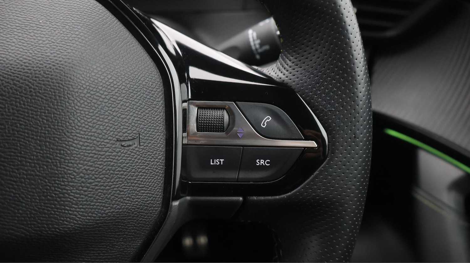 Used Peugeot 2008 2021 for sale - 76538833: Photo 25