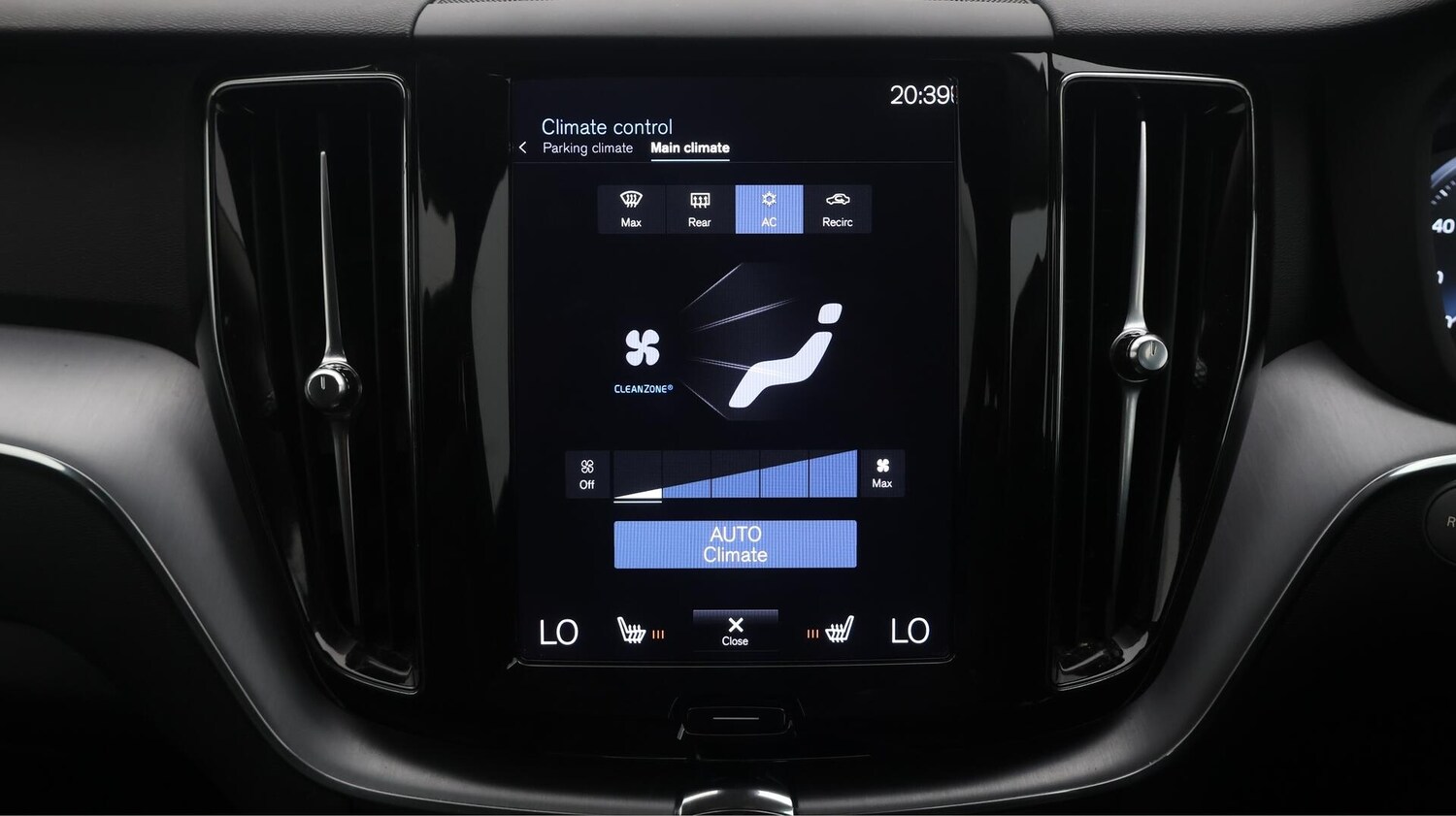 Used Volvo XC60 2020 for sale - 76370572: Photo 13