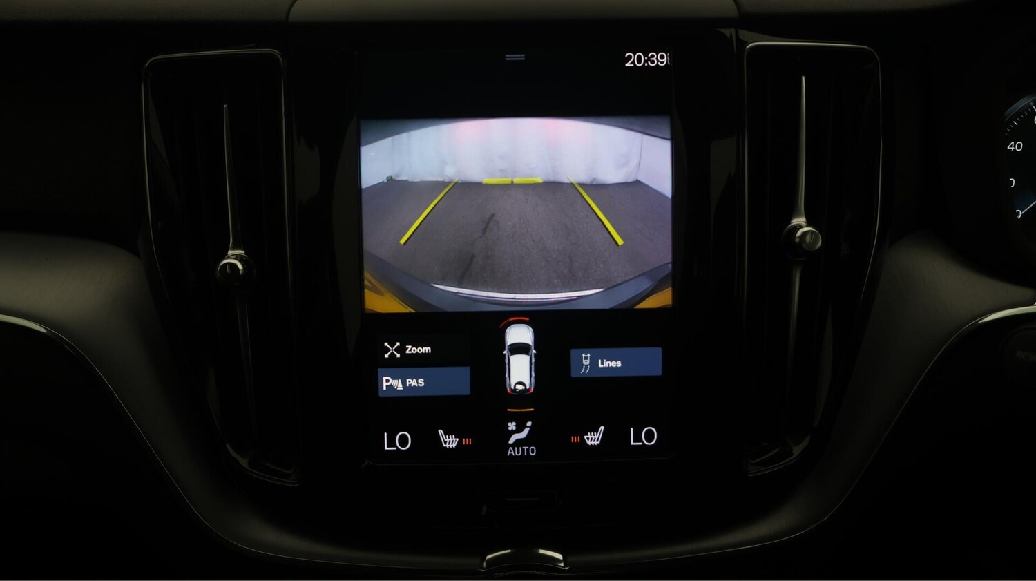 Used Volvo XC60 2020 for sale - 76370572: Photo 26