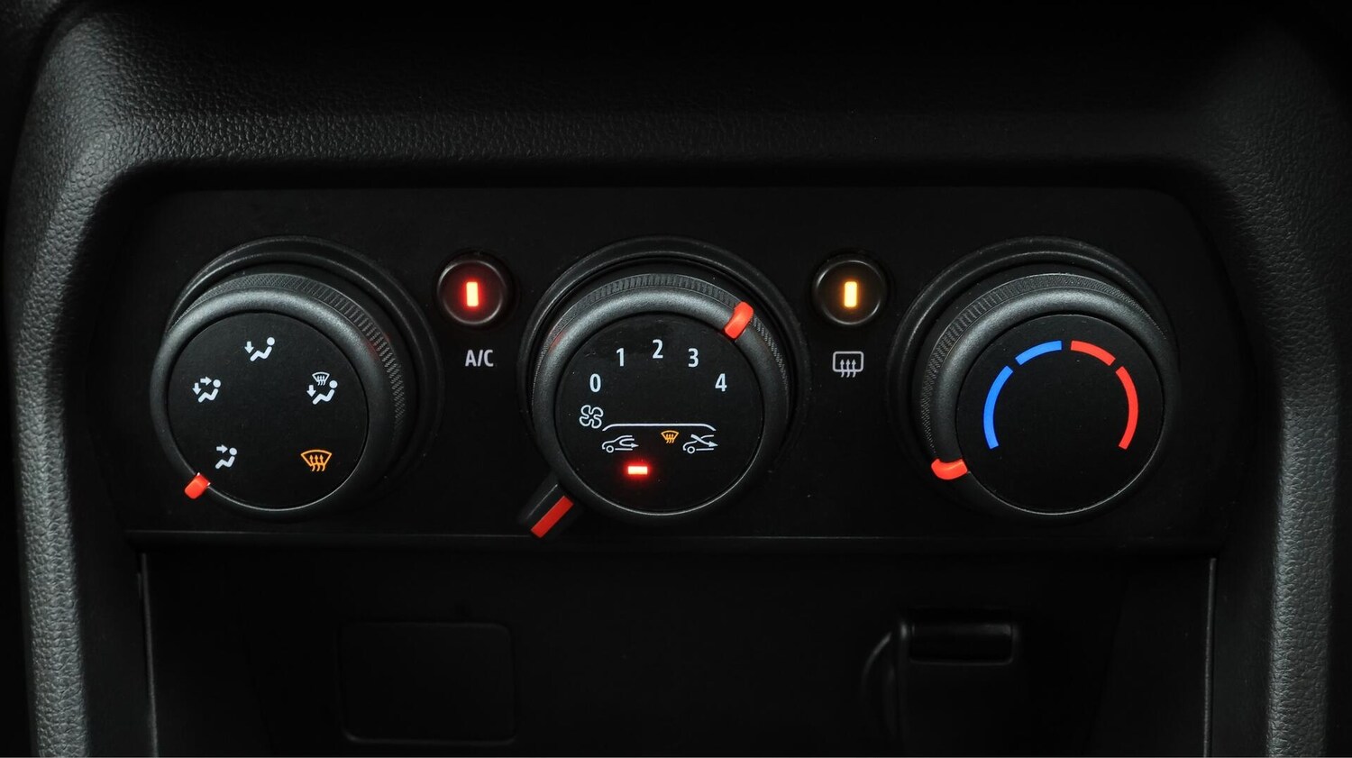 Used Dacia Sandero 2022 for sale - 76246513: Photo 13