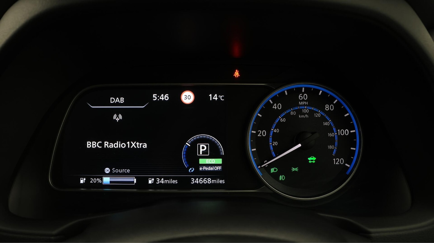 Used Nissan Leaf 2022 for sale - 76432772: Photo 11